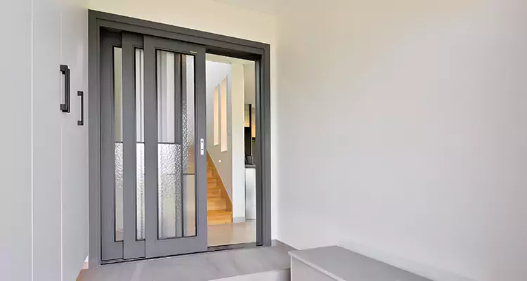 Fix Sliding Patio Door Rollers in Town 'n' Country, FL